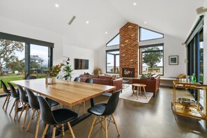 تناول الطعام