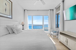 2 bedrooms, iron/ironing board, free WiFi, bed sheets - Book 3 Nights & Get 4th Night Free * Directly On Beach With Panoramic Beach View (Miramar Beach)