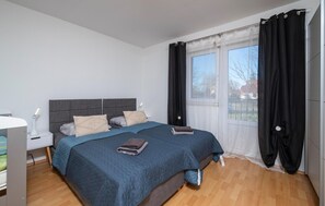 2 soverom, reiseseng for barn, wi-fi (inkludert) og sengetøy