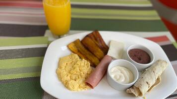 Free daily full breakfast