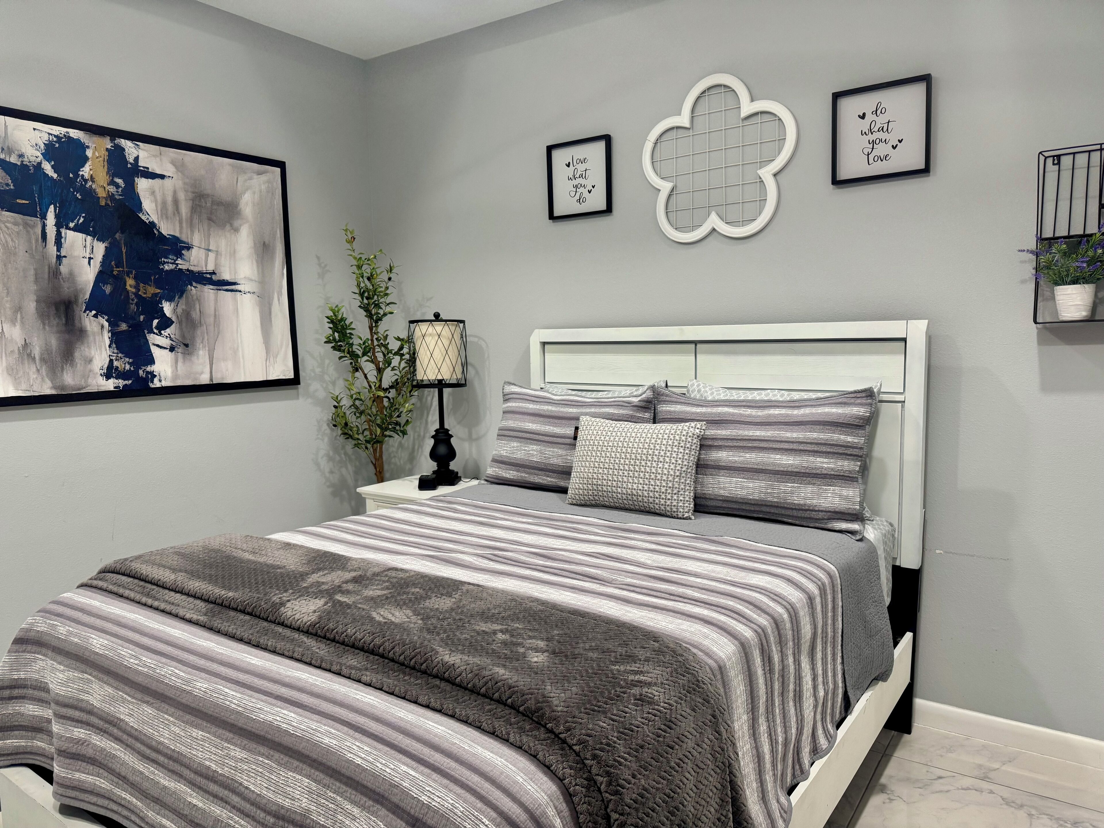 2 bedrooms, desk, iron/ironing board, free WiFi