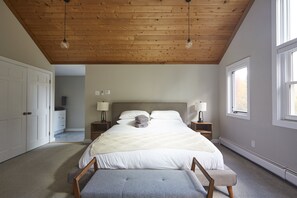 5 bedrooms, iron/ironing board, travel crib, free WiFi - Luxury with Hot Tub, Billiards & Arcades! A/C (Winhall)
