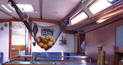 SetSet Sail for an Unforgettable Escape ⛵✨