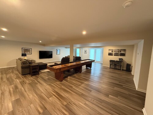 Cozy Home minutes to State College, Penn State & Historic Bellefonte. Sleeps 14