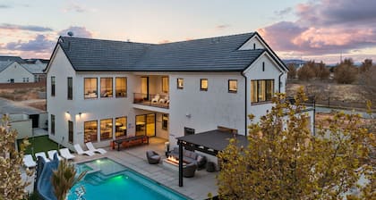 Big Fun Retreat: Private Pool+Spa: Game Rooms + Golf : Near Sand Hollow