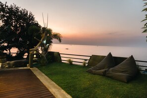 Villa, 1 Bedroom | Beach/ocean view - EJ House (Buleleng)