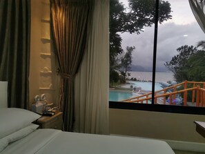 Deluxe Room, 2 Queen Beds | Down duvets, individually decorated, individually furnished - Silangang Nayon (Pagbilao)