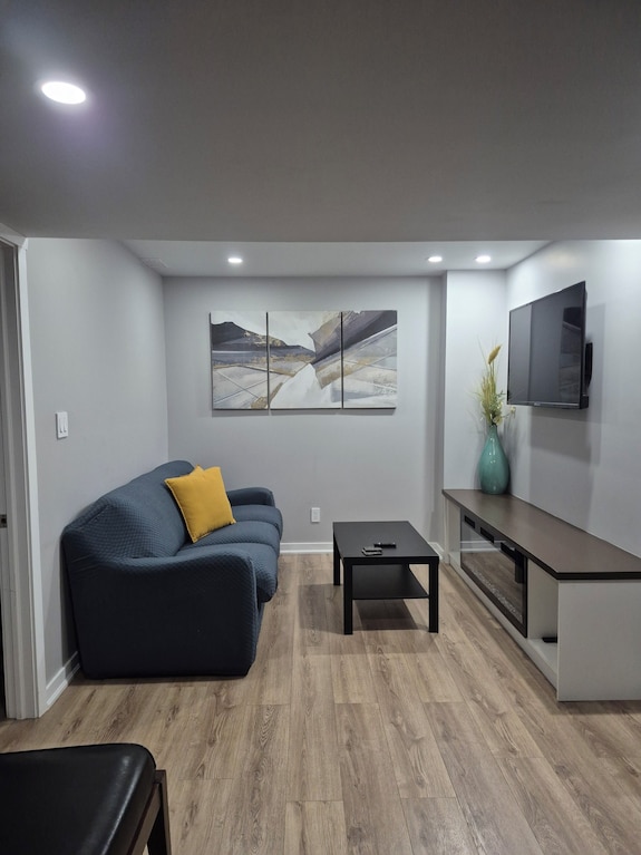 Darlingtons Basement Suite! - Newcastle