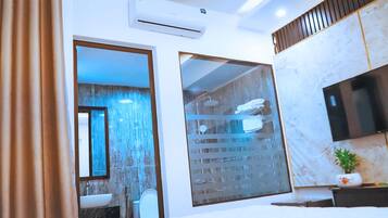 Superior Room | Bathroom