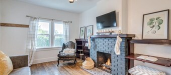 1926 Historic Duplex / Near U of A / 1 BR 1 BA