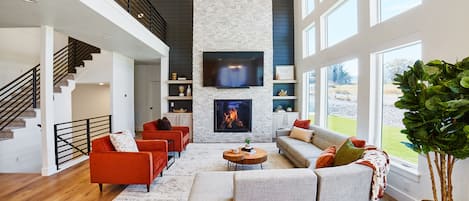 Smart TV, chimenea, videojuegos y futbolito
