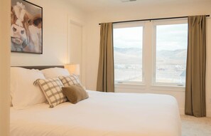 7 bedrooms, iron/ironing board, travel cot, free WiFi