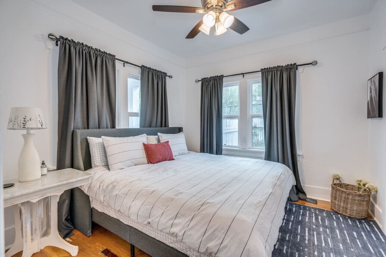 1 bedroom, iron/ironing board, travel crib, WiFi