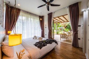 5 bedrooms, individually decorated, individually furnished, desk - Secluded Oasis for Family - BM5 (Hua Hin)
