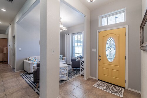 Northern New Mexico Home Perfectly Located!  