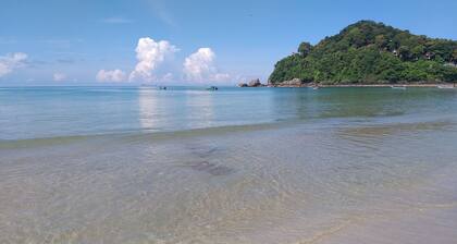 Cashewnut Tree Resort