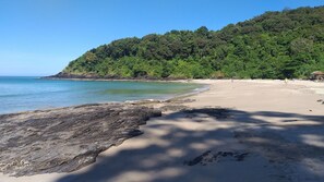 Beach nearby - Cashewnut Tree Resort (Ko Lanta)