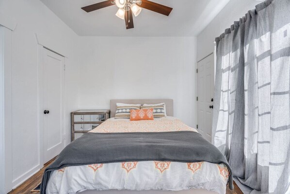 1 bedroom, desk, iron/ironing board, travel cot