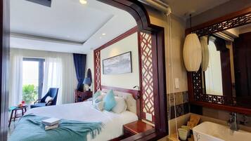 Premier Deluxe Double or Twin Room | Pillow-top beds, minibar, in-room safe, individually furnished