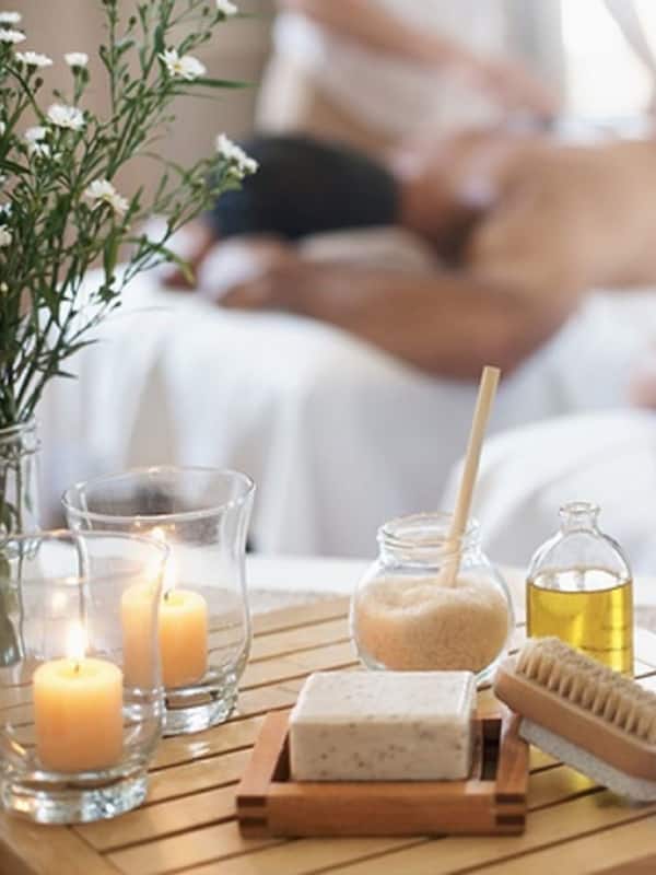 Couples treatment room(s), sauna, steam room, body treatments