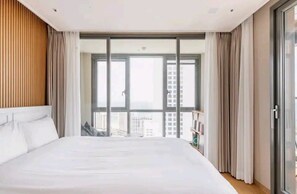 1 bedroom, free WiFi - Bona Travel Haeundae (Busan)