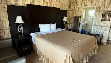 Habitación, 1 cama de matrimonio grande | Sábanas italianas Frette, ropa de cama de alta calidad, wifi gratis