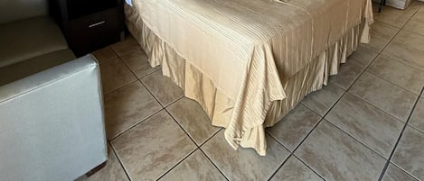 1 King Size Jacuzzi Room | Italienska Frette-lakan och sängtillbehör av högsta kvalitet