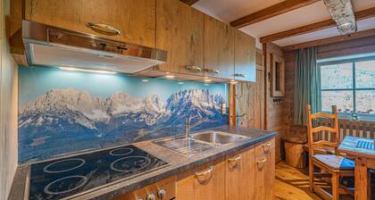 Beautiful apartment with pool near the lift