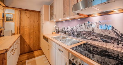 Feines Apartment mit Pool nahe des Liftes