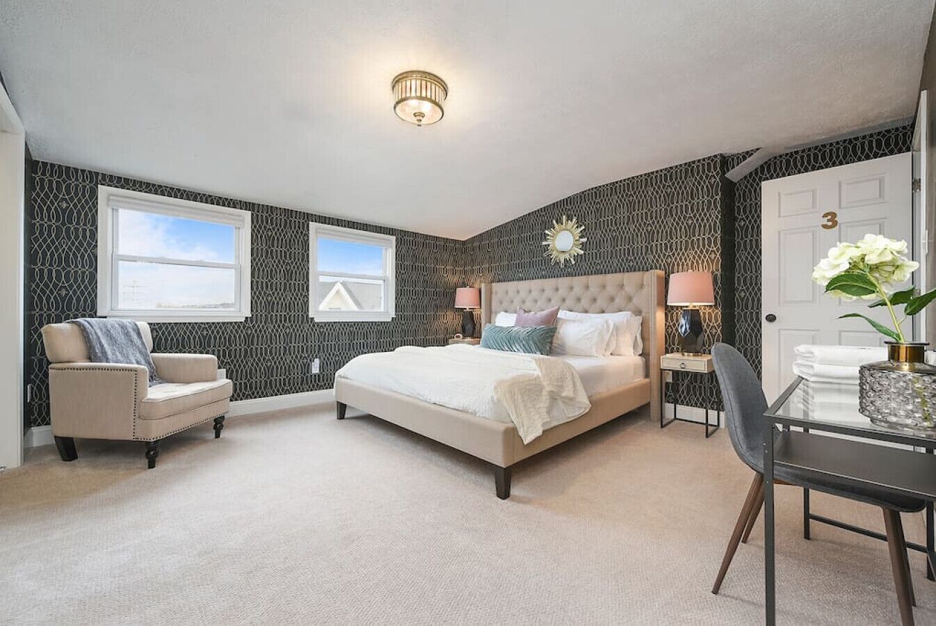 4 bedrooms, desk, iron/ironing board, free WiFi