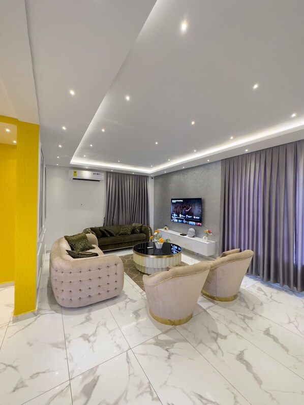 Luxury Apartment | Living area