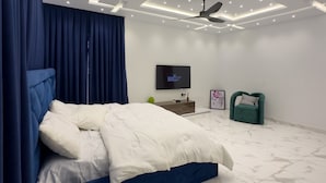 Luxury-Apartment