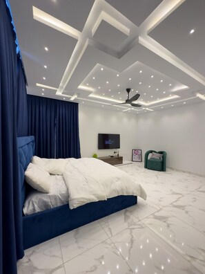 Luxury Apartment | 2 bedrooms, soundproofing, free WiFi