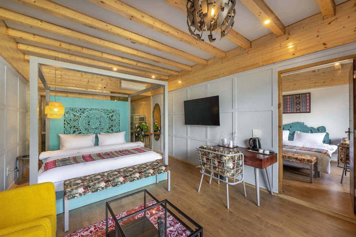 Family Room, 2 Bedrooms, Balcony, Mountain View | 1 bedroom, desk, laptop workspace, rollaway beds