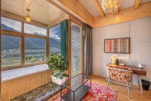 Premier Room, Bathtub, Mountain View - Echor Himalayan Heights Luxe Resort & Spa, Manali (Manali)