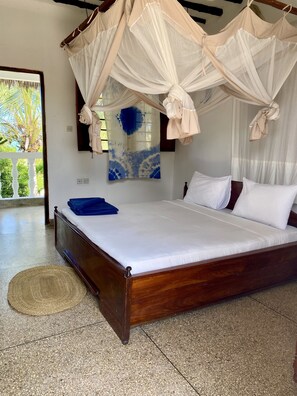 Basic Double Room | Soundproofing, free WiFi, bed sheets - White Star Ocean View Hotel  (Paje)