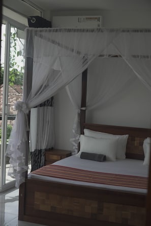 Free WiFi - Co-Living Memories Hostel & Restaurant (Weligama)