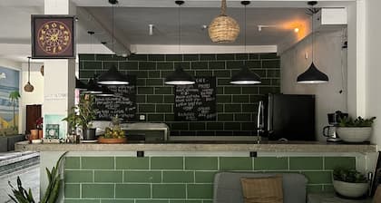 Co-Living Memories Hostel & Restaurant