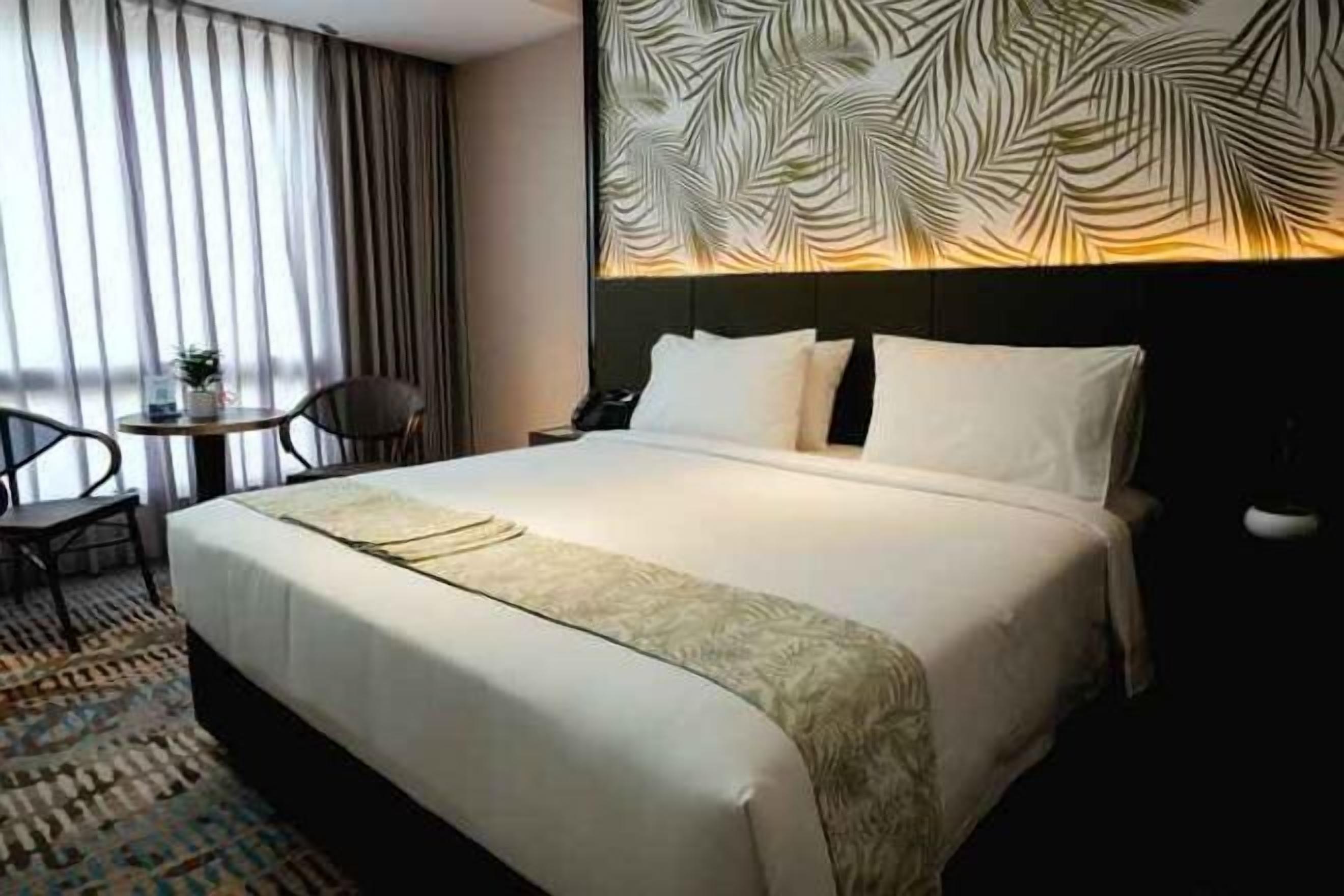 Minibar, két bảo mật tại phòng, bàn, màn/rèm cản sáng 