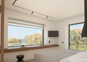 6 quartos, cofres nos quartos, ferros/tábuas de passar roupa