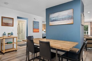 Dining - Modern 4BR Home | Pet-Friendly | Steps to the beach | Hot Tub | Fire Pit (Rockaway Beach)