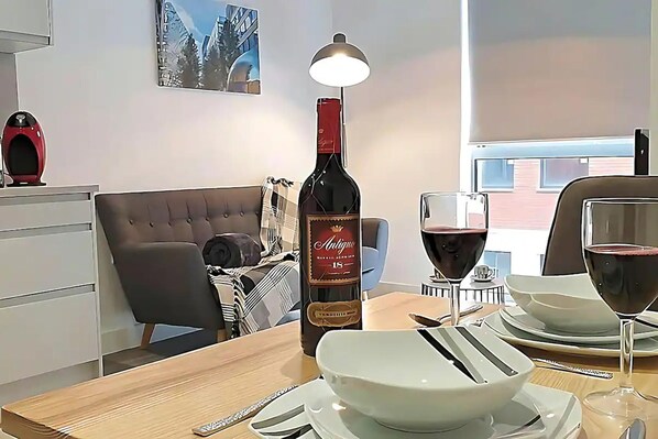 Apartment | Dining