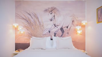 City Apartment, Pool View | 1 bedroom, hypo-allergenic bedding, in-room safe, desk