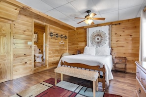 Comfort Cabin, 4 Bedrooms, Balcony, Mountain View