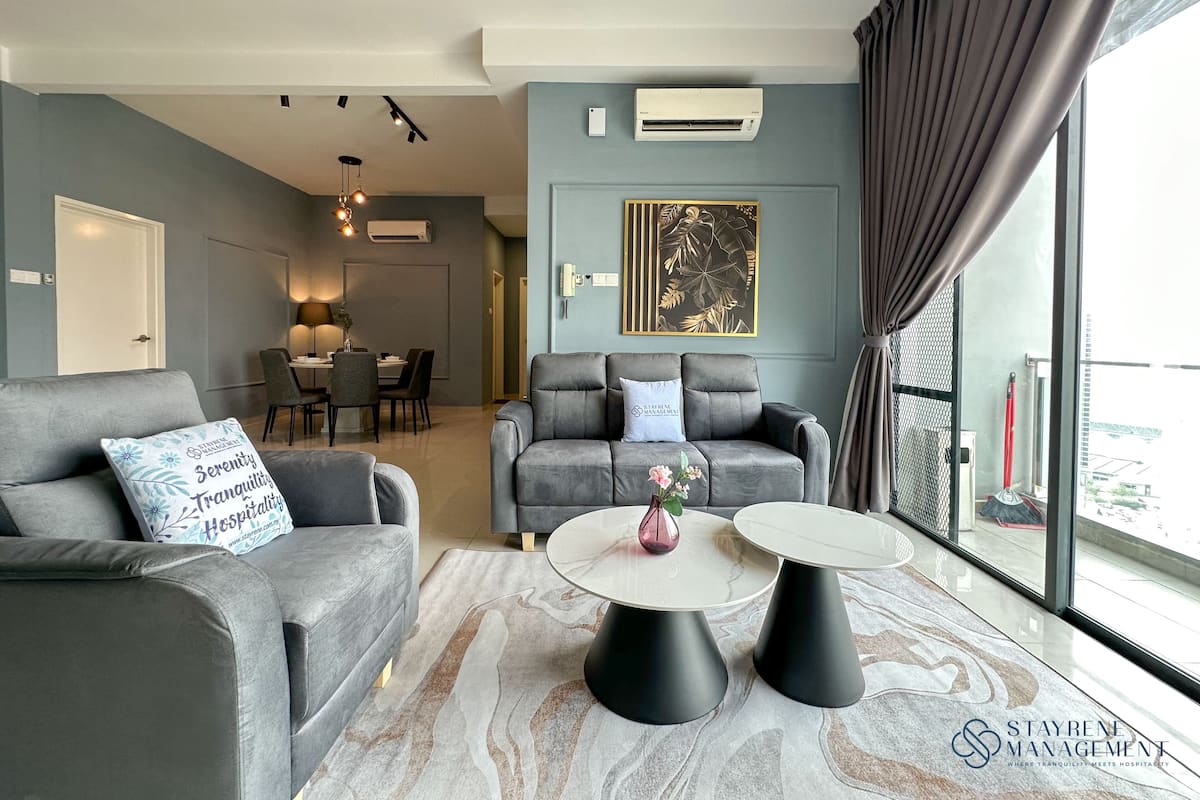 Comfort Apartment, 3 Bedrooms, Non Smoking, City View | Living area | 50-inch Smart TV with cable channels, Netflix, streaming services
