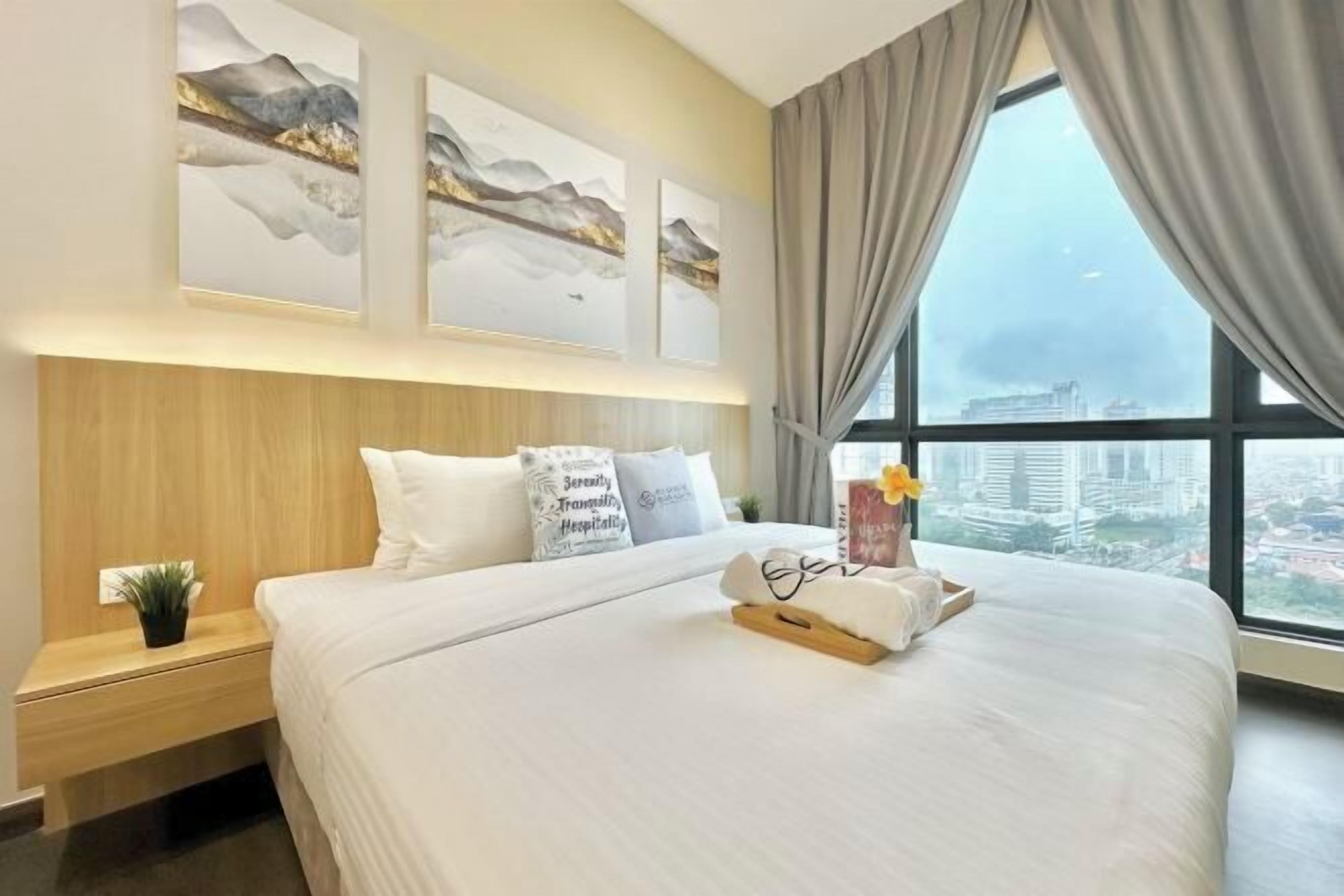 Tabla de planchar con plancha, wifi gratis y ropa de cama 