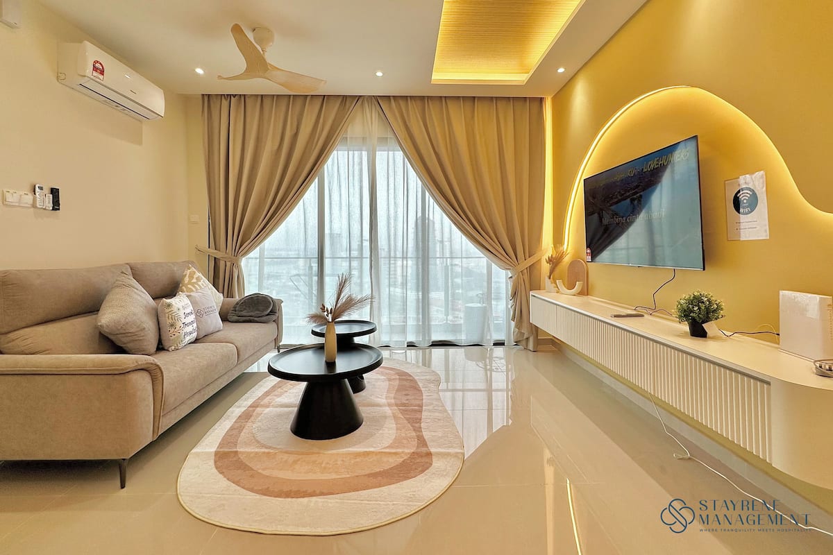 Family Apartment, 3 Bedrooms, Bathtub, City View | Living area | 50-inch Smart TV with cable channels, Netflix, streaming services