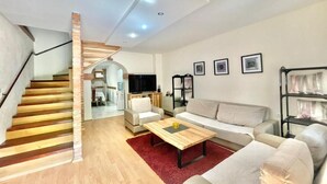 Comfort House | Living area | LCD TV - Family Resort Canj (Durmani)