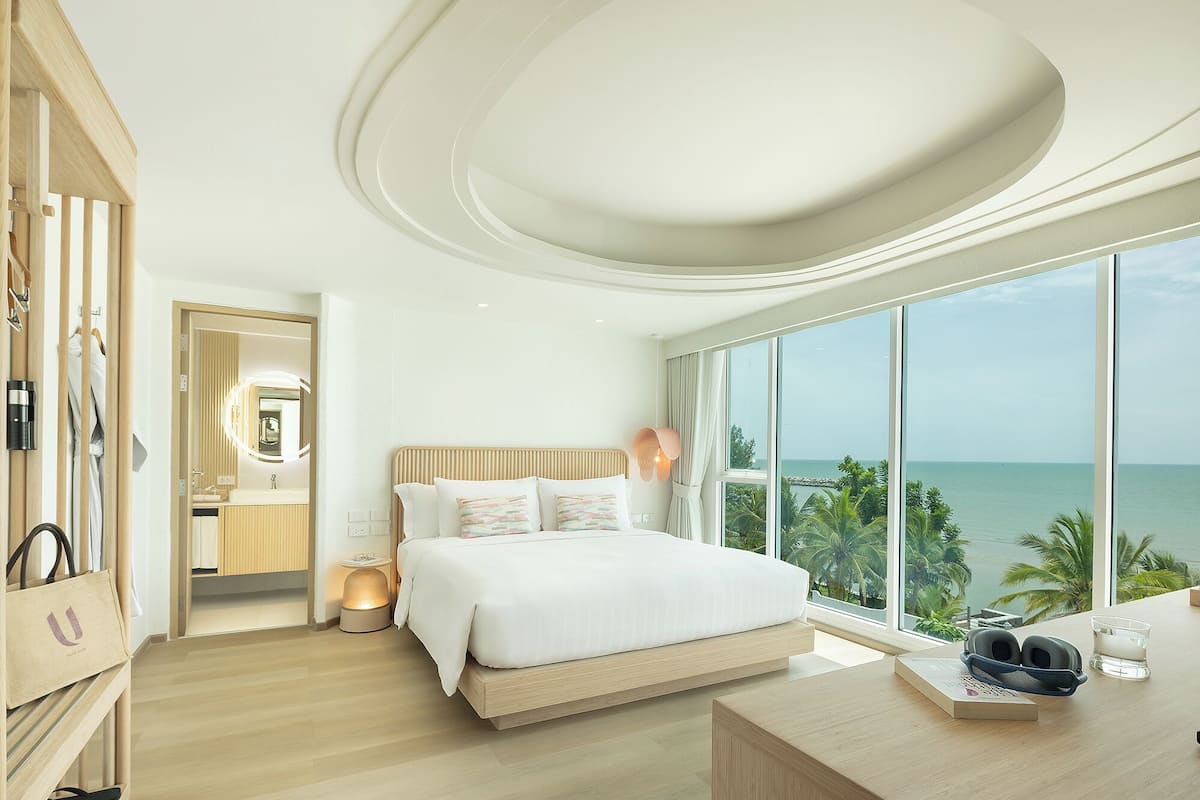 Cozy Panoramic Seaview Room | Mini-bar avec articles gratuits, chambres insonorisées, Wi-Fi gratuit