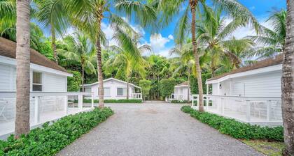 Cozy Renovated Key West 2/1 Cottage in Coco Grove